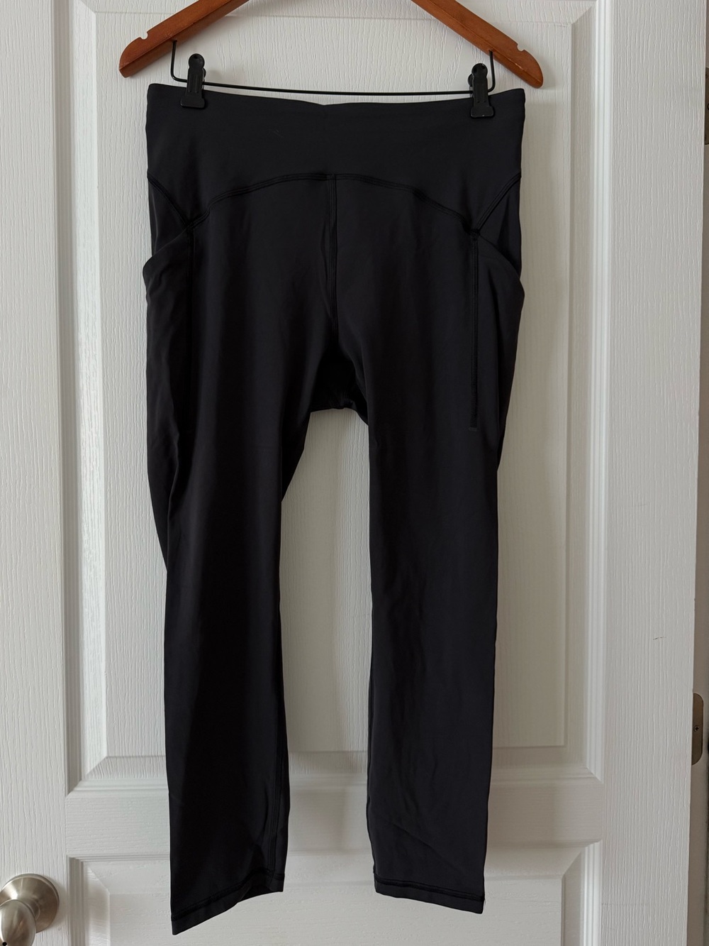Lululemon Power Thru High-Rise Crop 23" Inseam Black Size 12